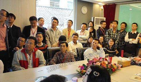 員工全員參與 員工全員參與